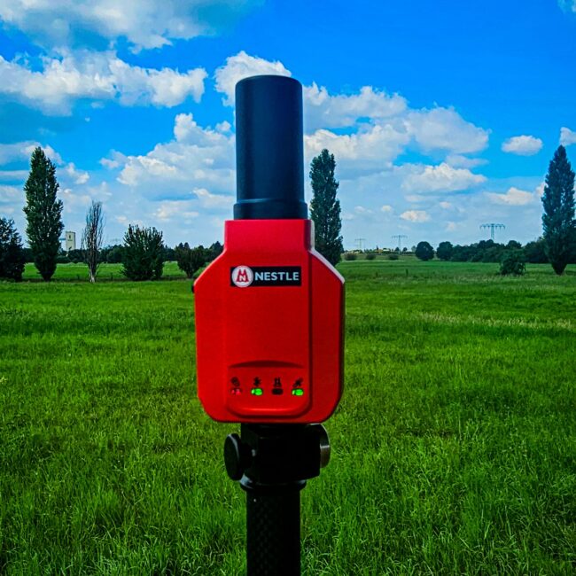 Zusehen ist eine GNPS-52 plus. Das ist ein GNSS- Komplettsystem der Firma Gottlieb Nestle.